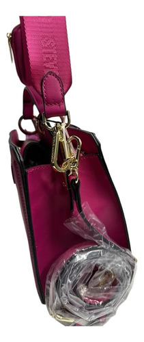 Steve Madden Satchel Bevelynl Fucsia Cuero Rosa Chicle Rosa Chicle Lisa Con Logo De La Marca Níquel Rosa Chicle
