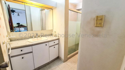 Imagen 17 de 19 de Cómodo Apartamento En Venta Los Palos Grandes Mls #22-28598