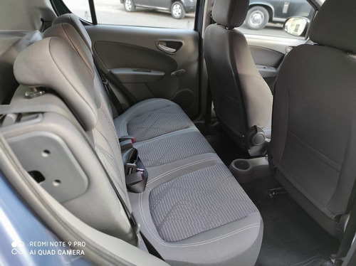 Palio 1.4 Attractive 2015. Gnc De 5ta