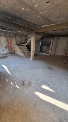 En Venta Proyecto De 14 Townhouses Terminados En Obra Gris