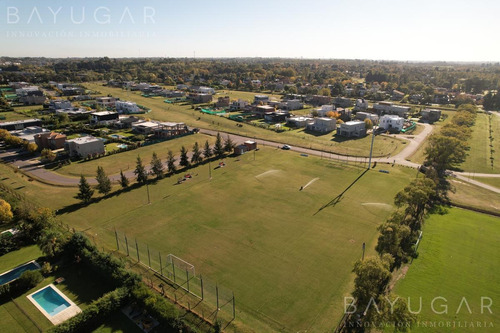 Imagen 9 de 18 de Venta | Inmejorable Lote Central En Altos De Campo Grande | Bayugar Negocios Inmobiliarios