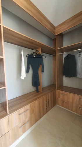 Casa En Venta En Zibata, Hermosa Casa Con Gran Plusvalia En Zibata !