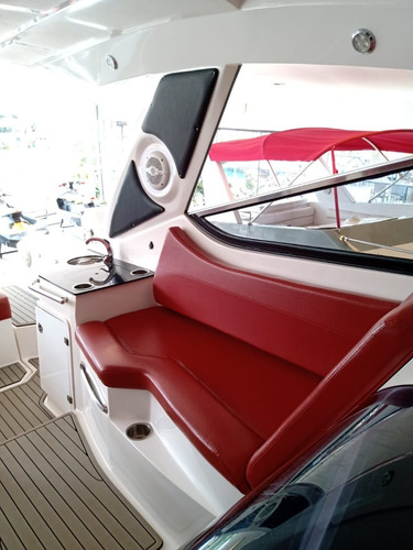 Imagem 4 de 15 de Lancha Ventura 350 Ht Premium - 2017