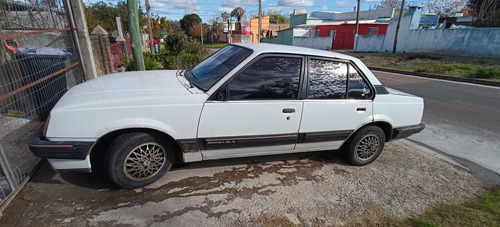 Vendo Monza 1.8 Andando