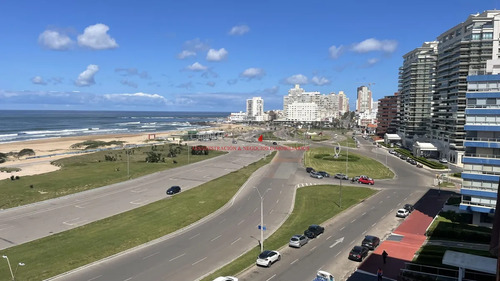 Edificio Mare Nostrum Venta Apartamento En Mare Nosturm 2 Dormitorios Y Medio Frente Al Mar