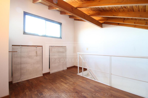 Departamento 3 Ambientes Con Balcon. Prox A Av Centenario