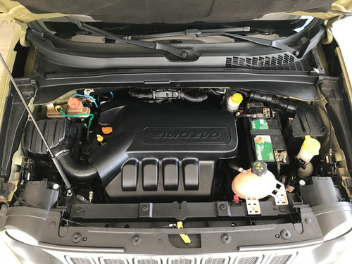 Imagem 13 de 15 de Jeep Renegade Sport 1.8 4x2 Flex 16v Aut. 2016