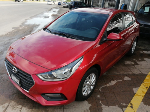 Imagen 1 de 15 de Hyundai Accent 2018 Rojo