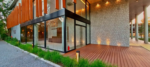 Oficina Alquiler :: Parque Leloir :: Thays :: 52m2 + 11m2