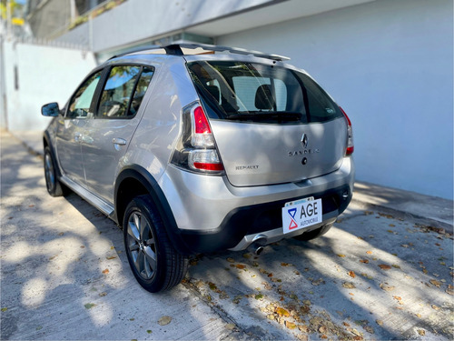 Renault Sandero Stepway 1.6 Expression 105cv
