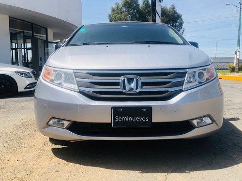 Imagen 2 de 13 de Honda Odyssey Touring 2011 Plata