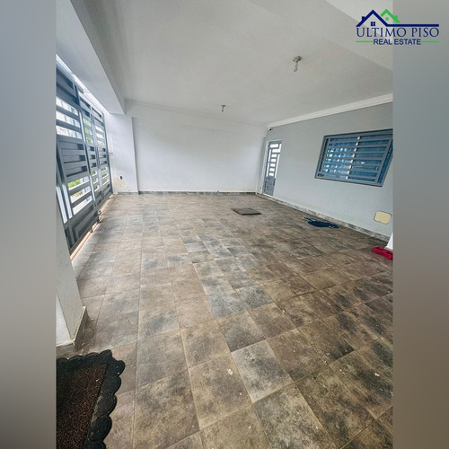 Venta De Casa Con Piscina Ubicada En Prado Oriental De San Isidro