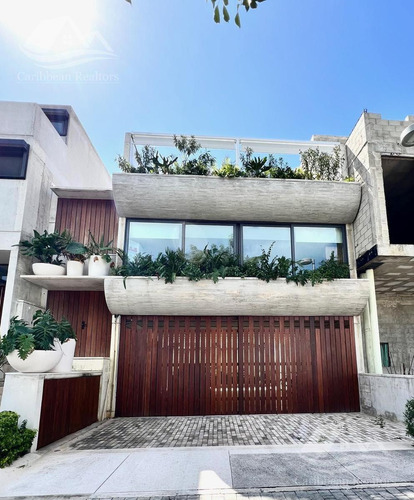 Casa En Venta En Puerto Cancun