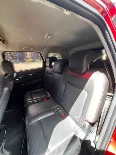 Camioneta 7 Puestos, Como Nueva Y Negociable