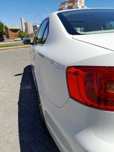 Imagen 2 de 21 de Volkswagen Vento 2014 2.0 Sportline Tsi 200cv Bi-xenon Dsg