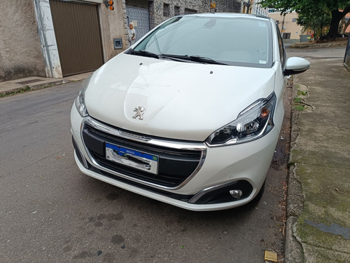 Peugeot 208 1.6 16v Griffe Flex Aut. 5p