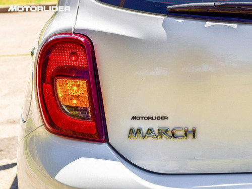Imagen 16 de 25 de Nissan March Advance 1.6 Extra Full | Permuta / Financia