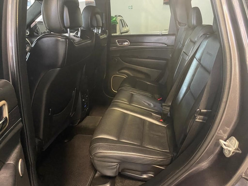 Imagen 6 de 10 de Jeep Grand Cherokee 2015 5.7 V8 Summit 4x4 At