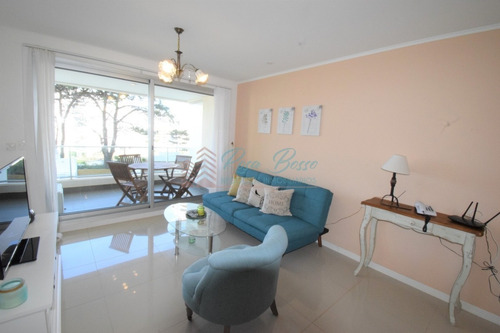 Apartamento En Brava, 1 Dormitorios *- Ref: 2855
