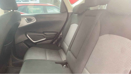 Imagen 11 de 15 de Kia Soul 2020 5p Lx, 1.6l, 121 Hp, Ta6, Ra-16