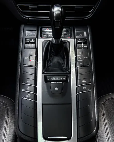 Porsche Macan 2.0 Lux