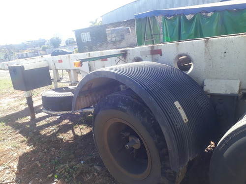 Carreta Porta Container Bug 40 Pes Com Pneus