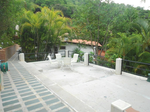 Imagen 24 de 29 de En Venta Hermosa Casa Prado Del Este Con Increíble Vista, Calle Privada, Seguridad.
