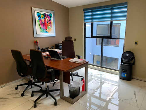 Imagen 13 de 14 de Casa Con Excelentes Espacios Para Tu Empresa. Disponible
