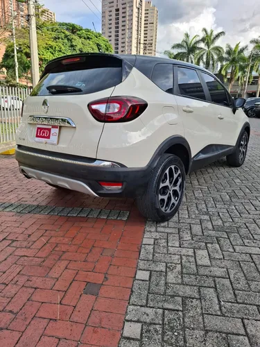 Renault Captur 2.0 Zen Automática
