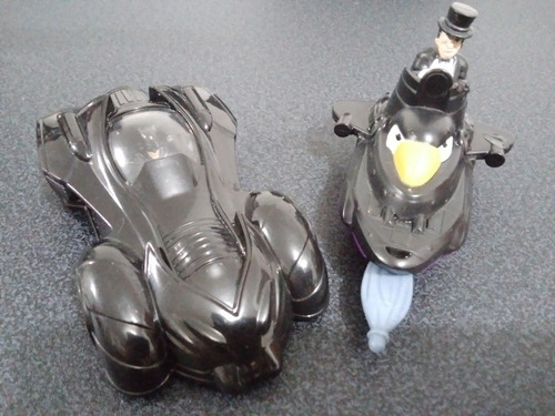 Batman 2 Muñecos, Submarino Pinguino 1, Batman Movil 1