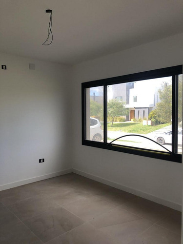 Imagen 15 de 30 de Casa En Venta El Canton Barrio Norte A Laguna C/pileta