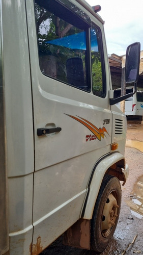 Mercedes Bens 710plus