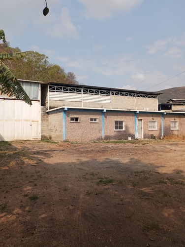 Anabel Vende Galpon Zona Industrial Loma Linda Guacara