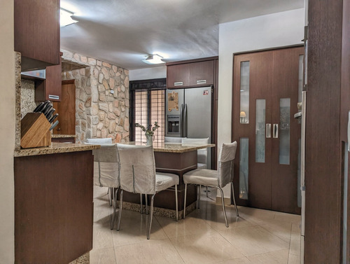 Casa En Venta Ubicada En La Urbanización Trigal Norte