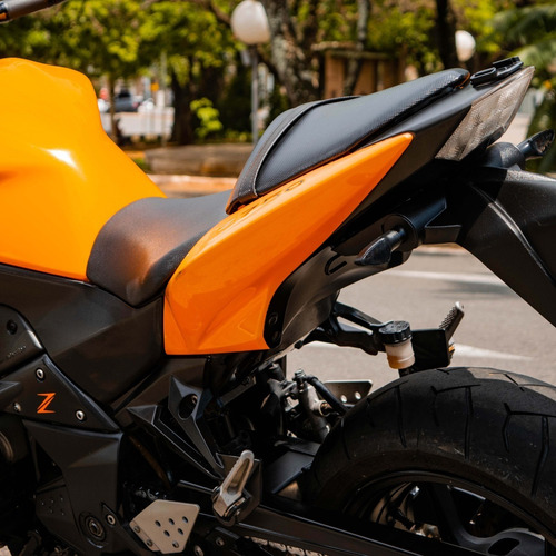 Imagem 6 de 10 de Moto Kawasaki Z 750 Laranja Ano 2012 Impecável