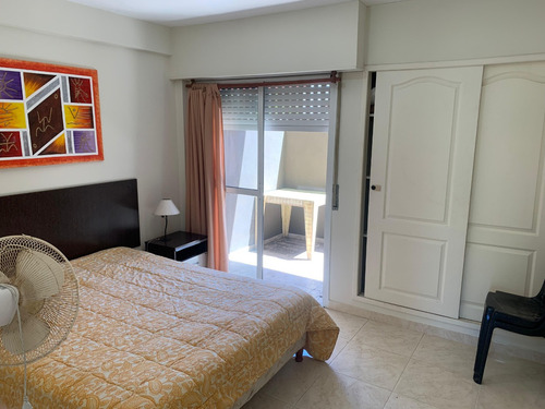 Venta 2 Ambientes Planta Baja Frente Al Mar En La Lucila Del Mar