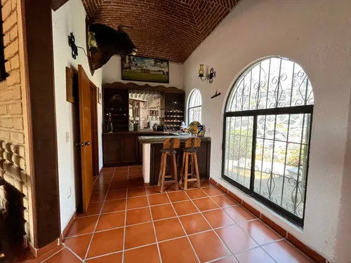 Casa Amueblada Con Alberca Y Vistas Panorámicas ¡baja De Precio De $5'400,000. A $4'500,000!