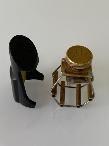 Abraçadeira François Louis Ultimate Sax Soprano - Boq. Metal Dourado-escuro (Usado)