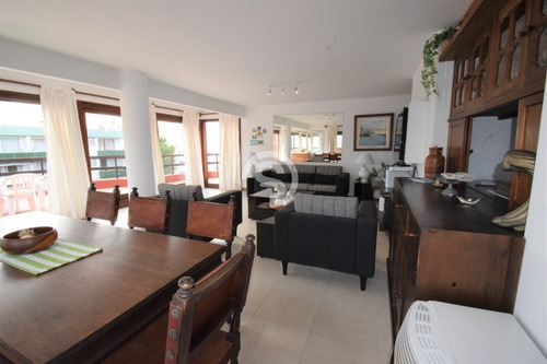 Pent House En Alquiler- Ref: 3372