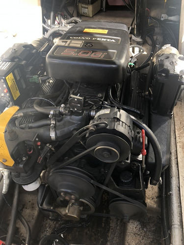 Lancha Cuddy Regal 245 Volvo V8 5.0 Web Marine