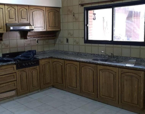 Imagen 4 de 11 de Venta Chalet 5 Ambientes C/cochera P/2 Autos Y Parque Libre