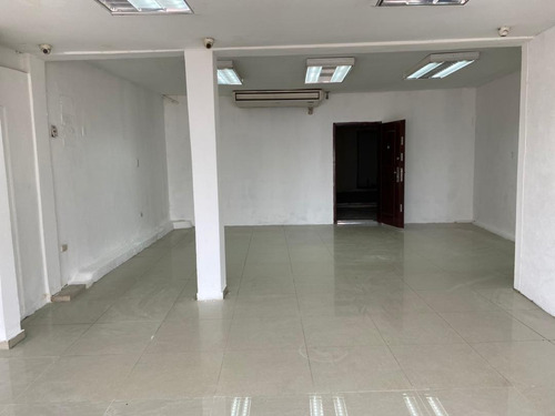 Imagen 1 de 3 de En Venta Local En Nueva Barcelona A Pie De Calle Excelente Ubicacion Cercano A Supermercado Aikoz
