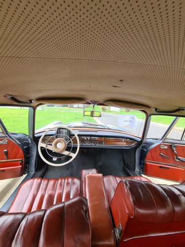 Mercedes Benz 220s