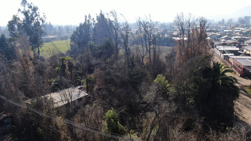 Amplio Terreno, Para Uso Rural Y Comercial.