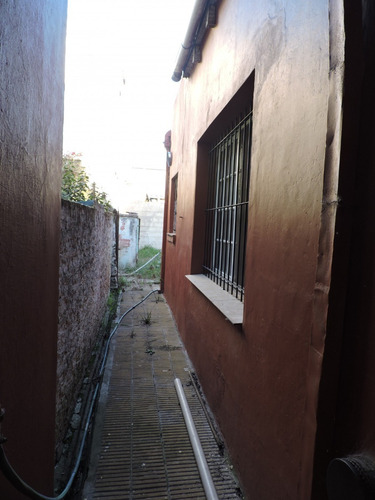 Imagen 9 de 12 de Casa De 3 Ambientes Con Local Y Cochera En Alquiler En José C. Paz. Uso Profesional Y Vivienda