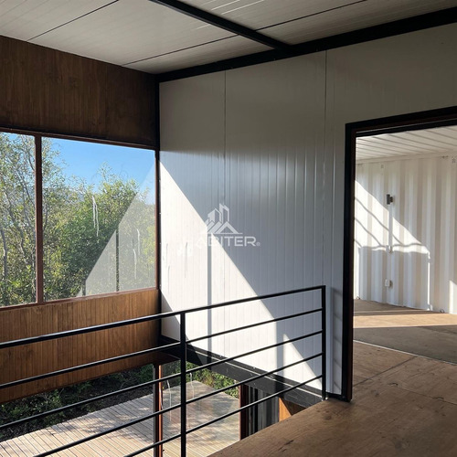 Casa En Venta De 5 Dorm. En Colbún