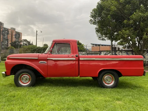 F-100 2400cc Motor 6 En Línea Excelentes Condiciones.