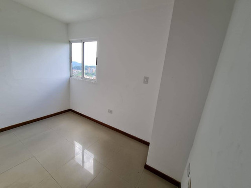 Imagen 12 de 14 de Apto En Venta El Rincón 113mts Alexandra Ramírez 04147041922
