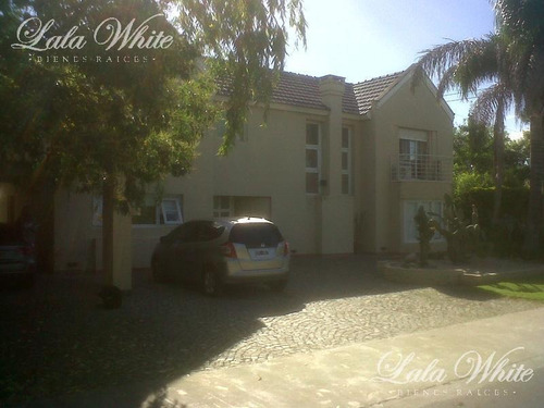 Imagen 6 de 6 de Venta - Casa En Los Rosales