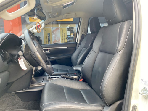 Imagen 16 de 25 de Toyota Fortuner Srv 2021